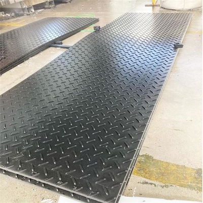 Ekskavatörler için Özelleştirilmiş HDPE Plastik Petrol Sahası Kamyon Parça Yol Yolları Mat