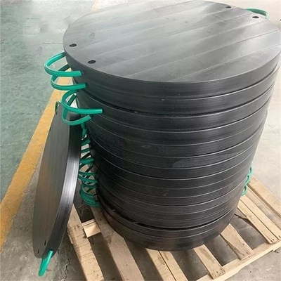 Mobil Vinçler İçin Siyah Yuvarlak HDPE Kriko Ayak Plakası Plastik Vinç Avara Pedi
