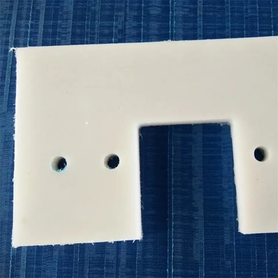Polietilen İmalat Konveyör Uçuş Kürek Beyaz UHMWPE İşlenmiş Parçalar
